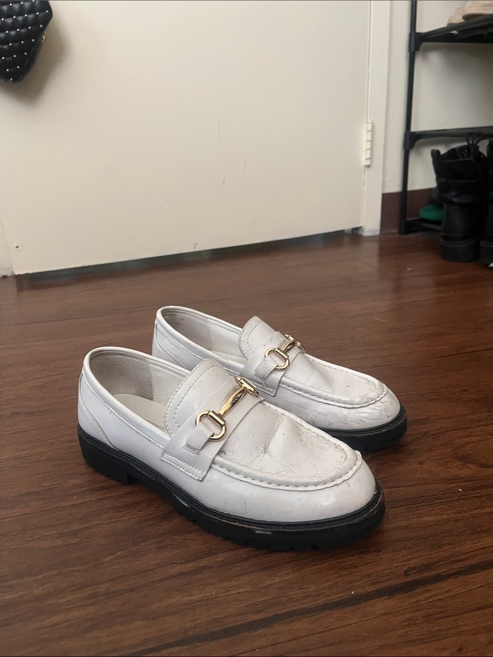 Steve Madden White Leather Loafers with Gold Bit